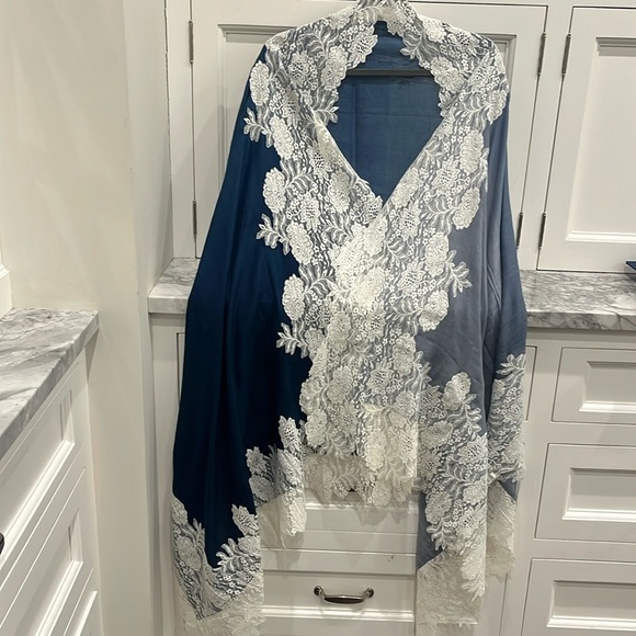 Cleaver Carriage Company Accessories - Cleaver Carriage Company Lace wool and silk Scarf